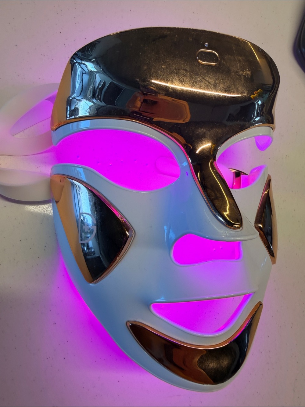 Dr. Dennis Gross LED Facial Mask Therapy Device - White with Gold Trim